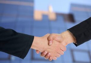 handshake-3298455_1280
